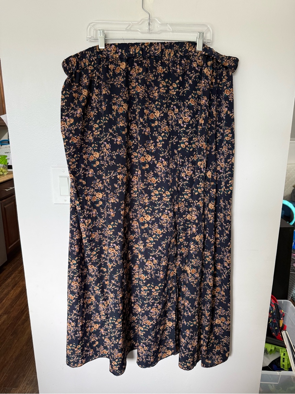 Floral Print Black Maxi Skirt with Elastic Waist